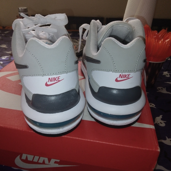 BOYS SHOES - Picture 3 of 4